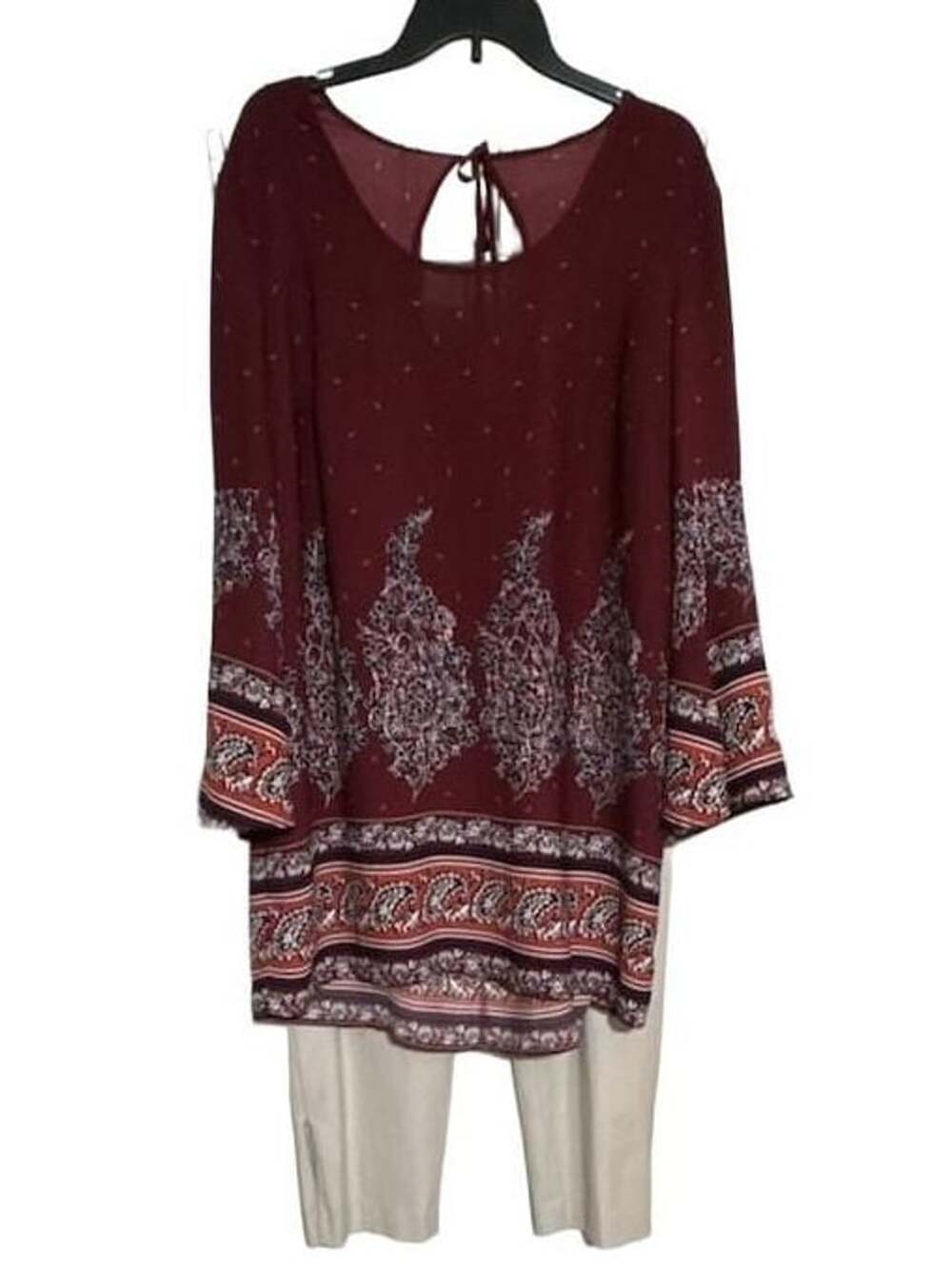 Talbots Heritage Petites Beige Pants 14P with Large Burgundy Printed Tunic Blous
